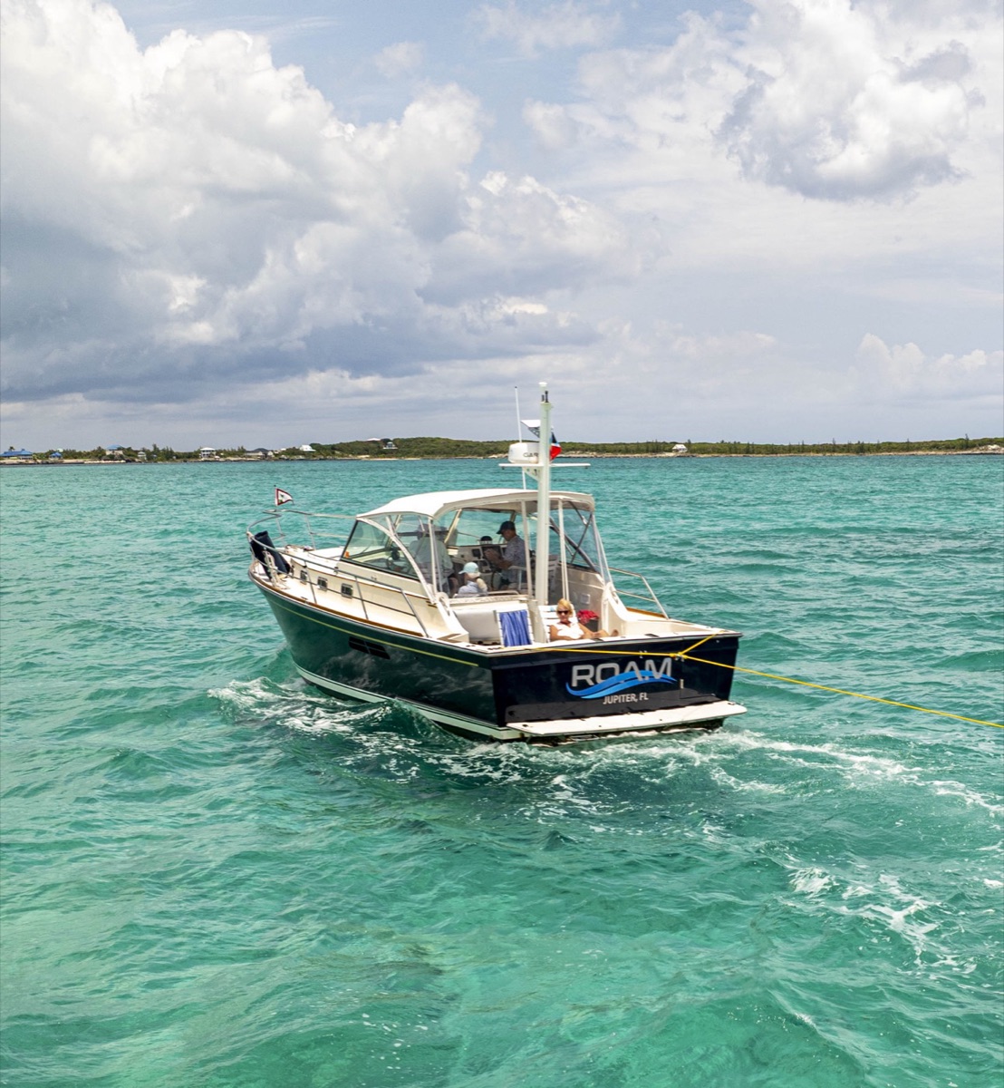MV Roam in the Abacos