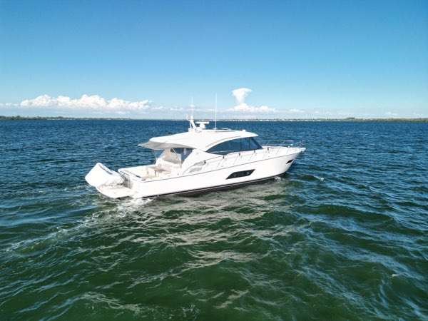 2020 Riviera 545 SUV Fringe Benefits, photo 01