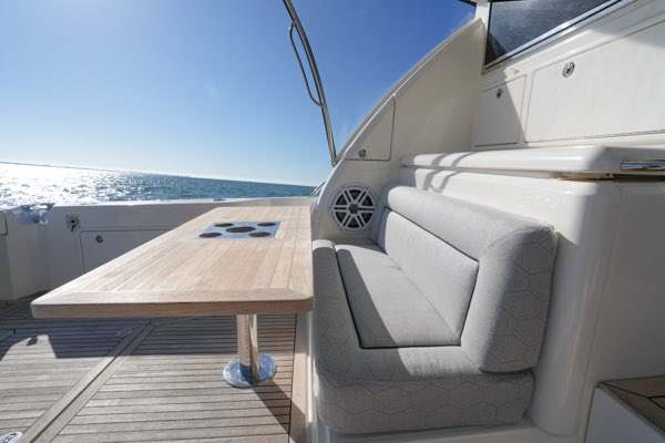 2020 Riviera 545 SUV Fringe Benefits, photo 22