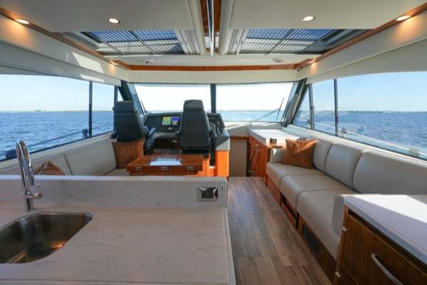 2020 Riviera 545 SUV Fringe Benefits, photo 46