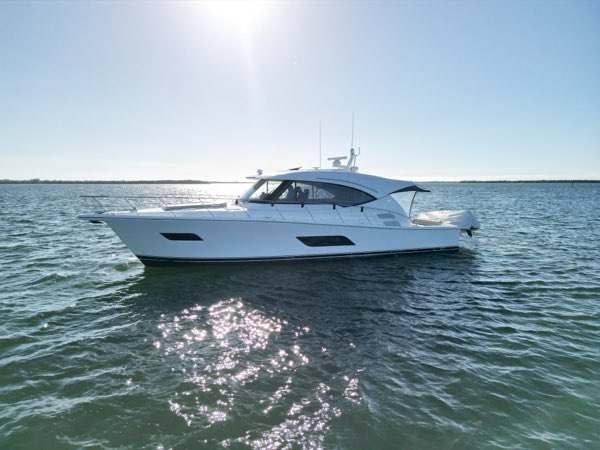 2020 Riviera 545 SUV Fringe Benefits, photo 79